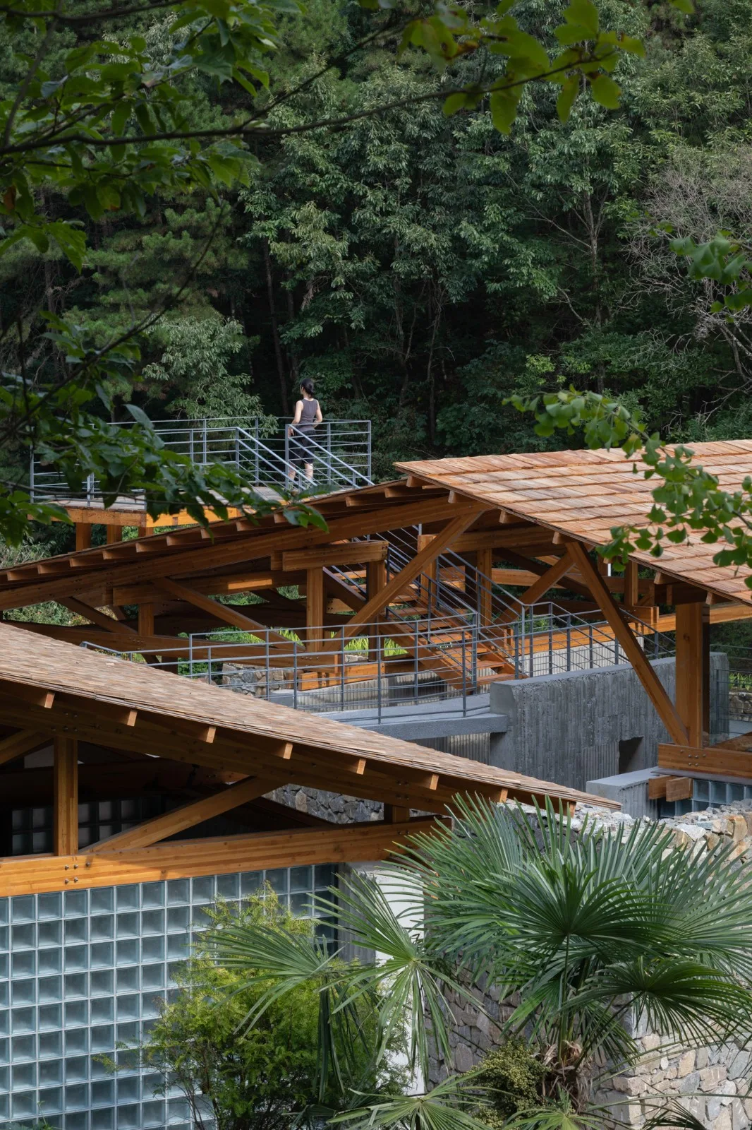 BIM Architecture | Liuba Wayaogou Multi functional Service Center/Jianlin Architectural Design Firm