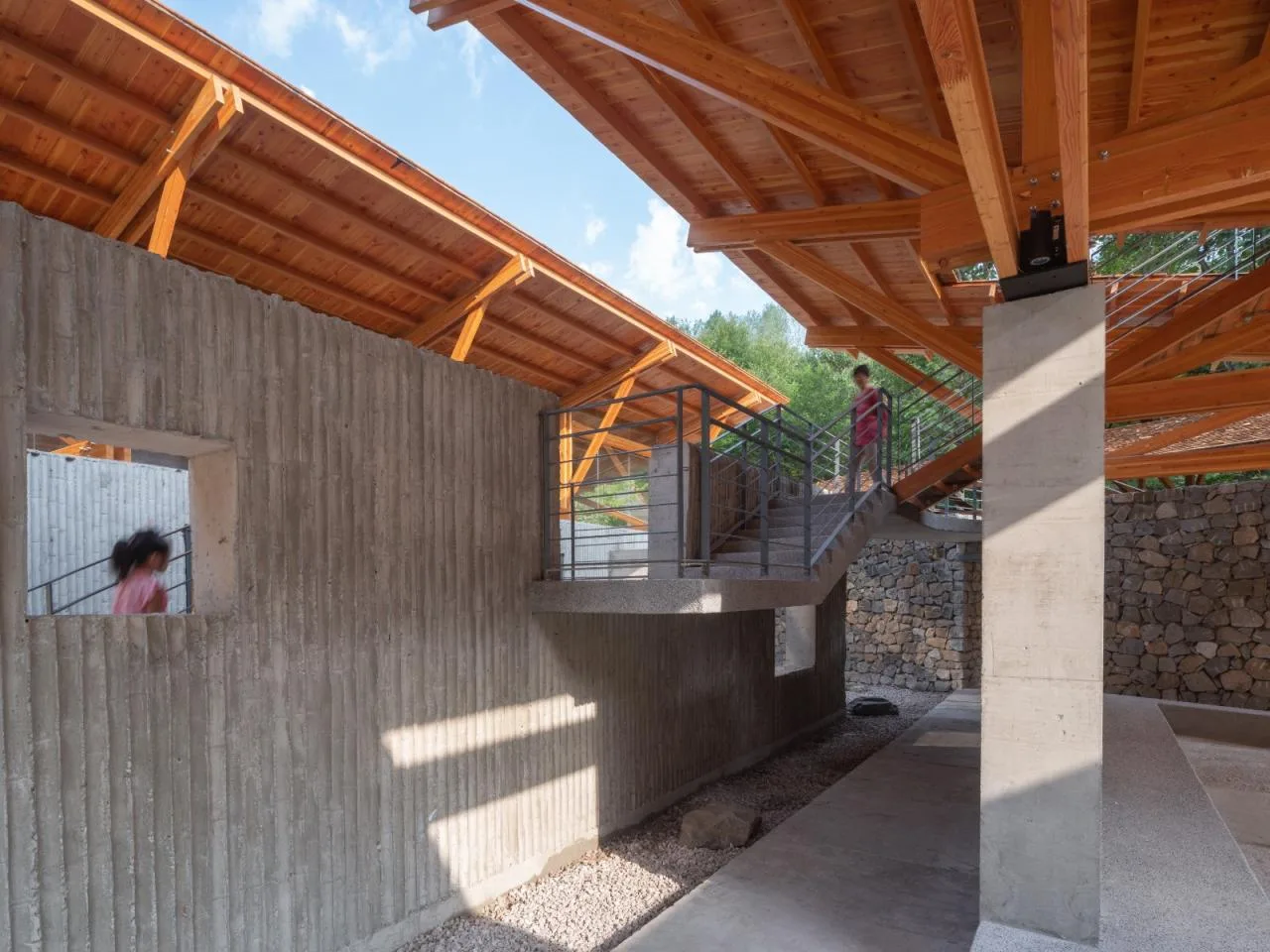 BIM Architecture | Liuba Wayaogou Multi functional Service Center/Jianlin Architectural Design Firm