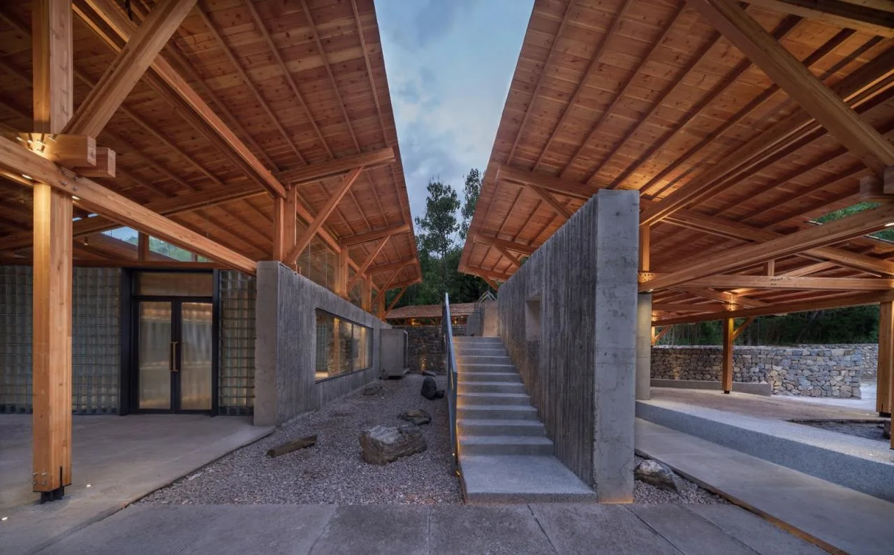 BIM Architecture | Liuba Wayaogou Multi functional Service Center/Jianlin Architectural Design Firm