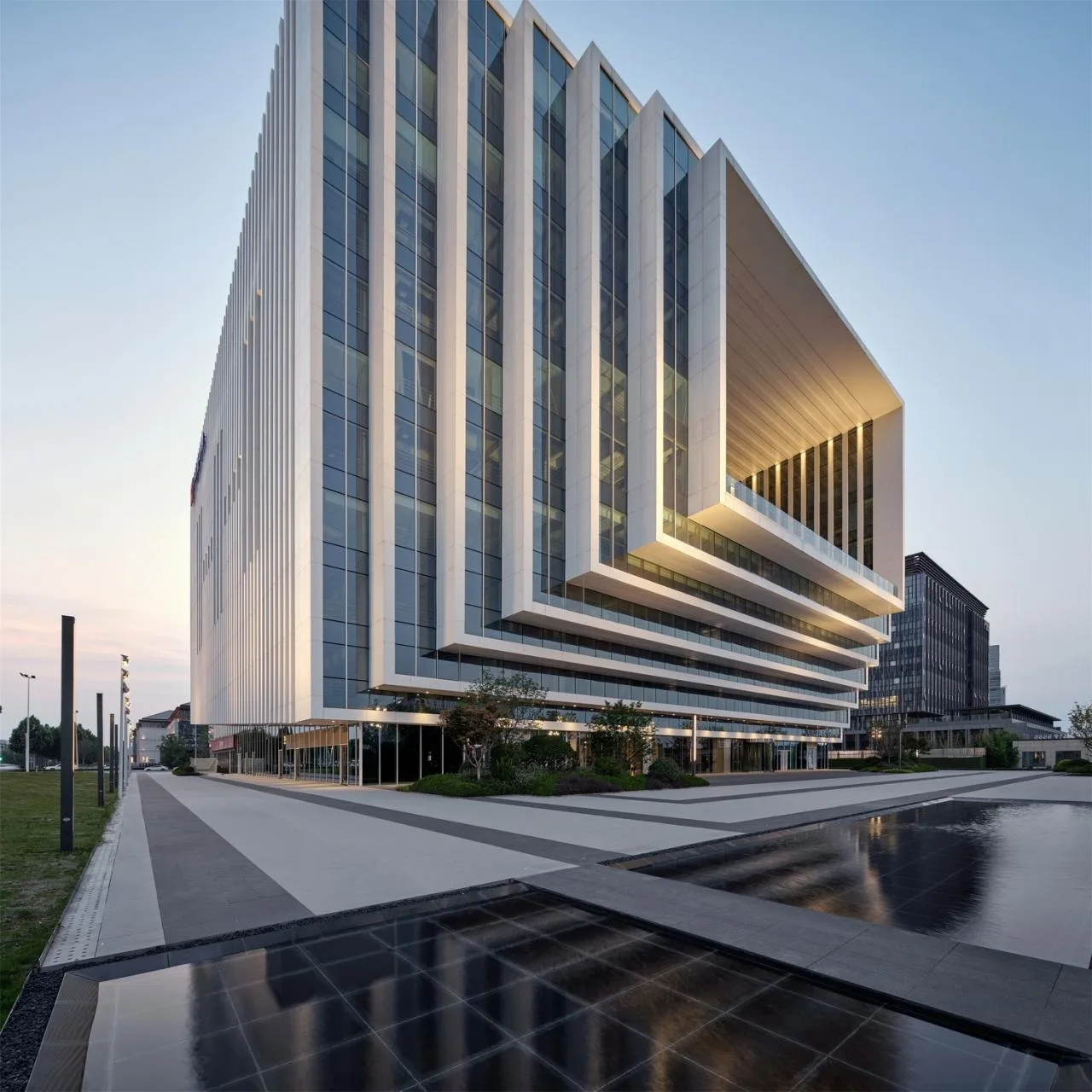 BIM Architecture | Window of Time and Space - Longhu International Center/Huadu Design HDD
