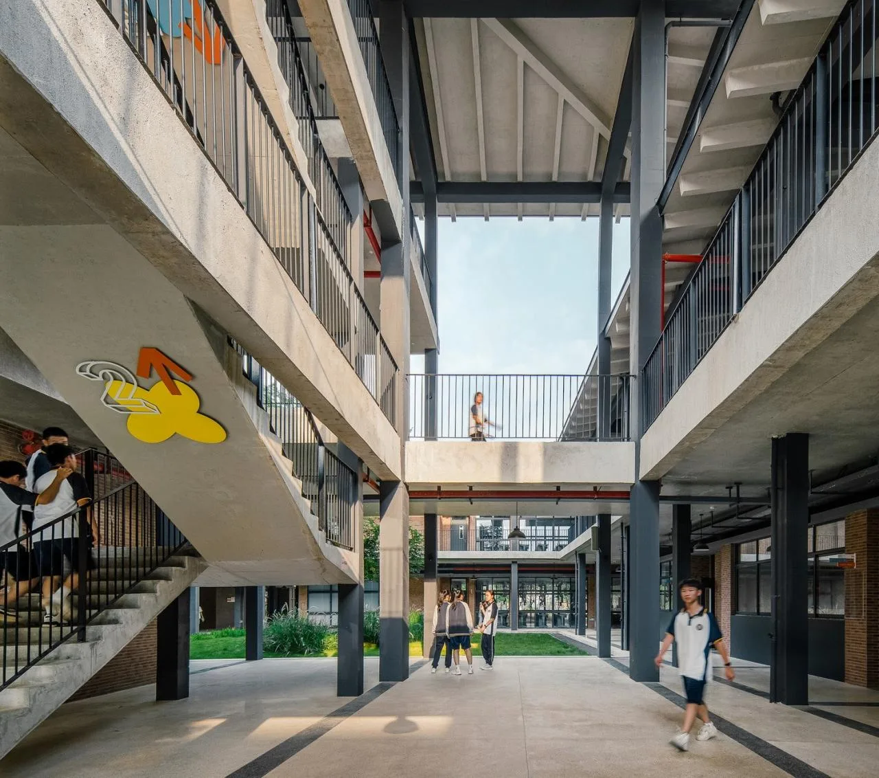 BIM Architecture | Lezhi School/Large Material Building