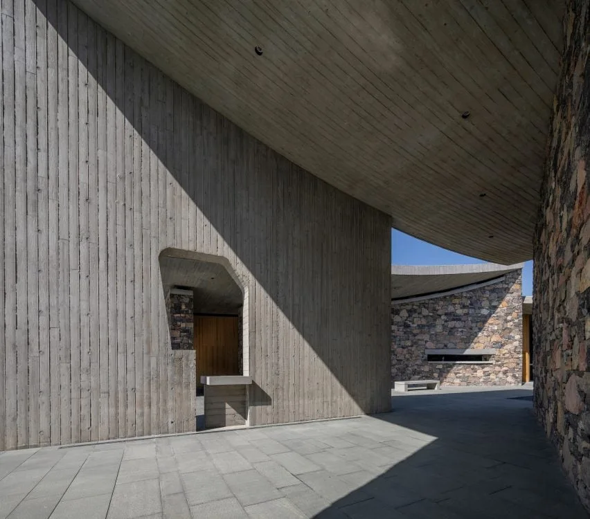BIM Architecture | Zhu Bai Studio Design Wave shaped Concrete Roof Art Center