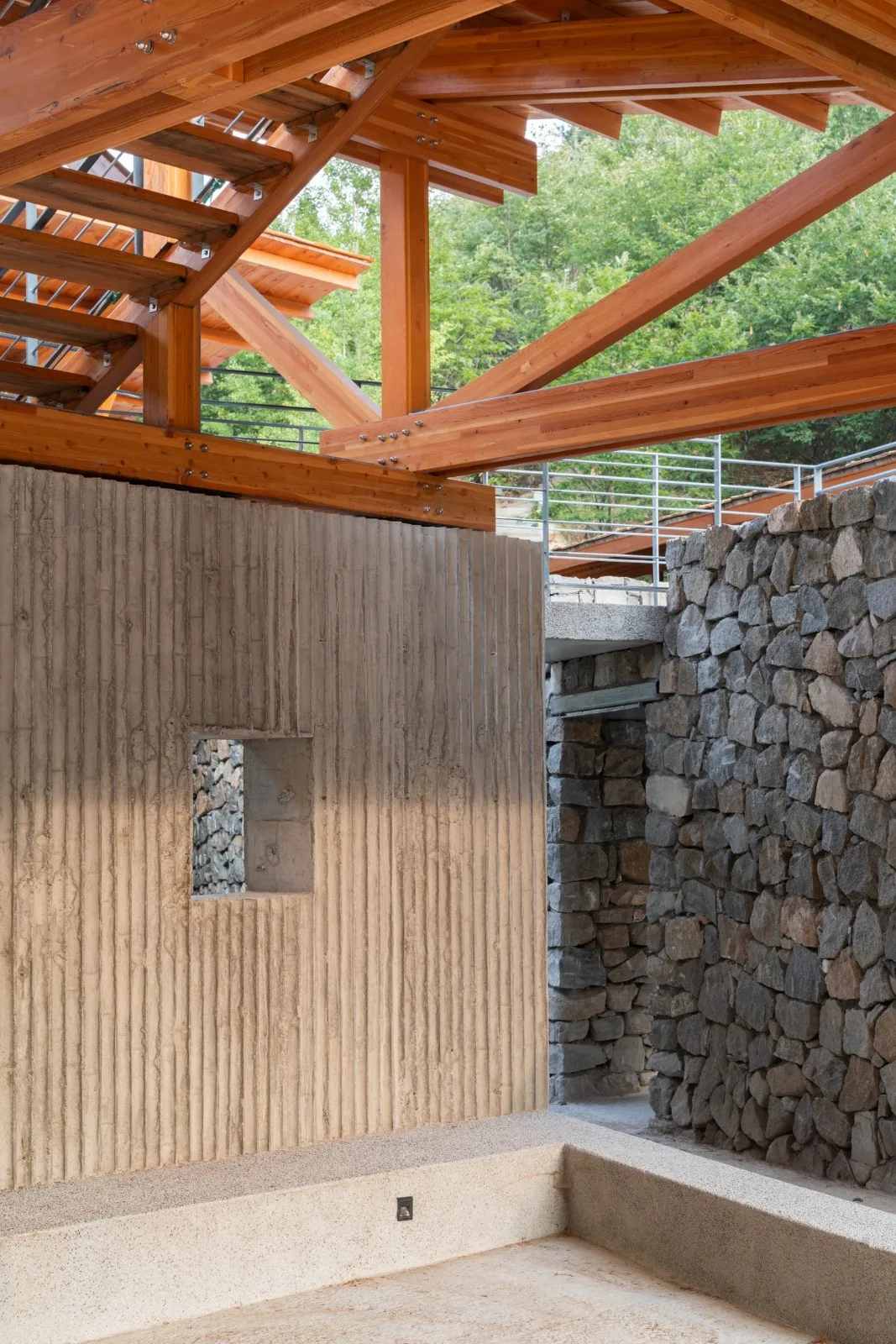 BIM Architecture | Liuba Wayaogou Multi functional Service Center/Jianlin Architectural Design Firm