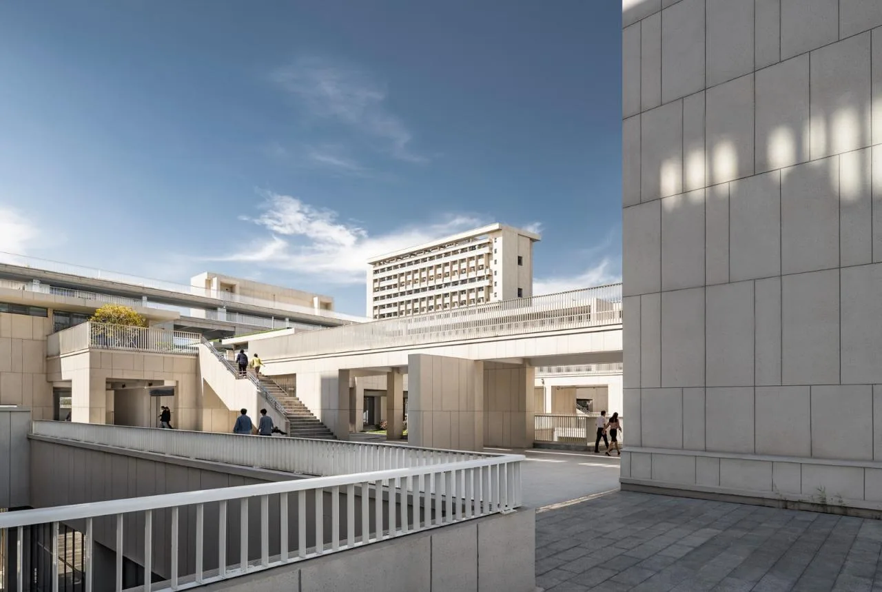 BIM Architecture | Jiangsu Jingjiang Senior High School New Campus/Rong Chaohui Studio