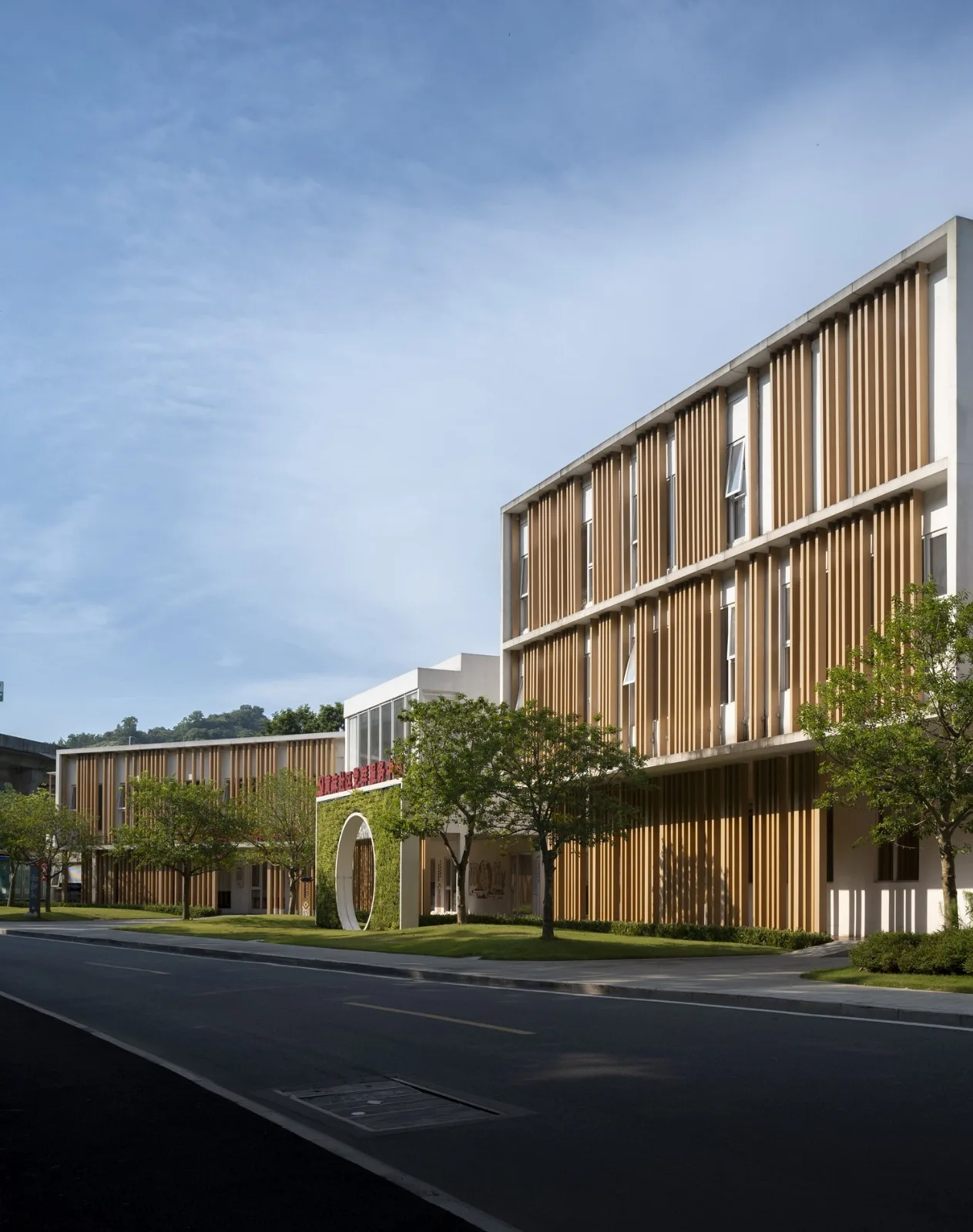 BIM Architecture | Multi level 'Lightness': Huangma Rural Revitalization Workstation and Rural Reception Room/Three dimensional Architecture