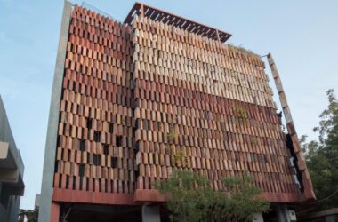 BIM Architecture: Designing the Ecological Oasis Home by I-Con Architects and Urban Planners-BIM WORLD