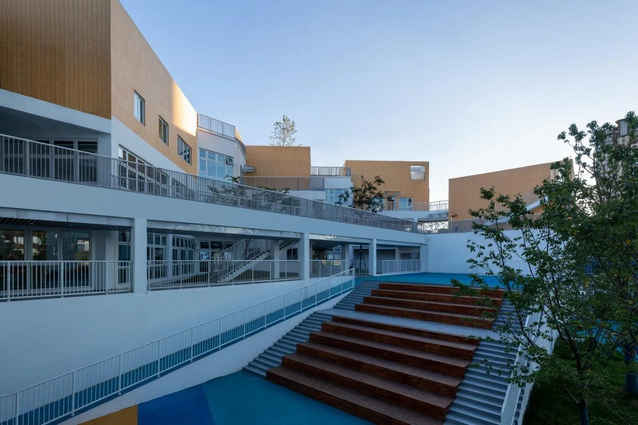 BIM Architecture | Hill Garden Tour: Guiyang Guanshanhu District Sixth Kindergarten Second Branch/Baitao Architecture
