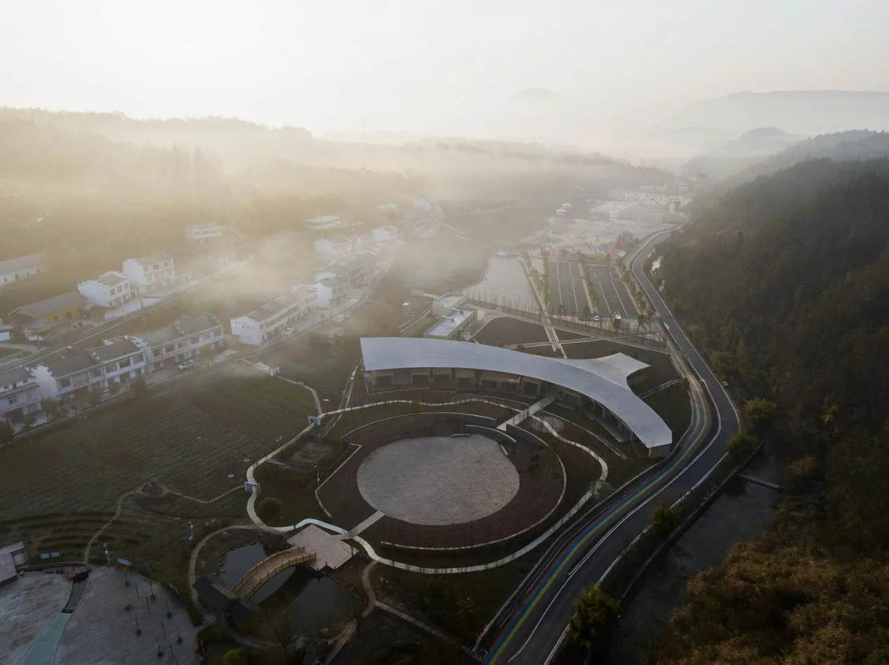 BIM Architecture | Wufu Mountain and Water Dragon Family Banquet Restaurant/Lowercase Architecture