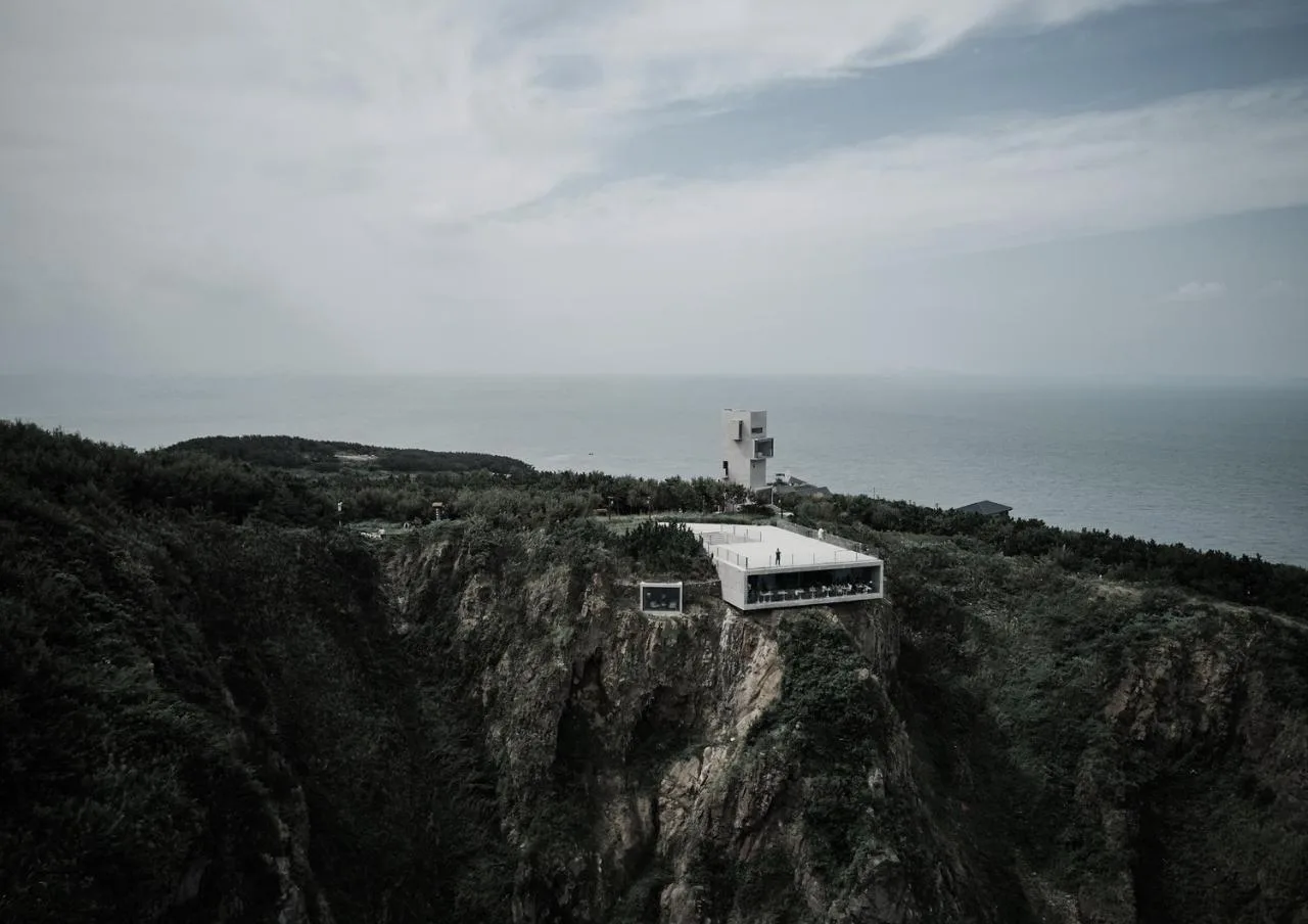 BIM Architecture | Cliff Top Cafe and Tower Residence • Architectural Firm (TAO)