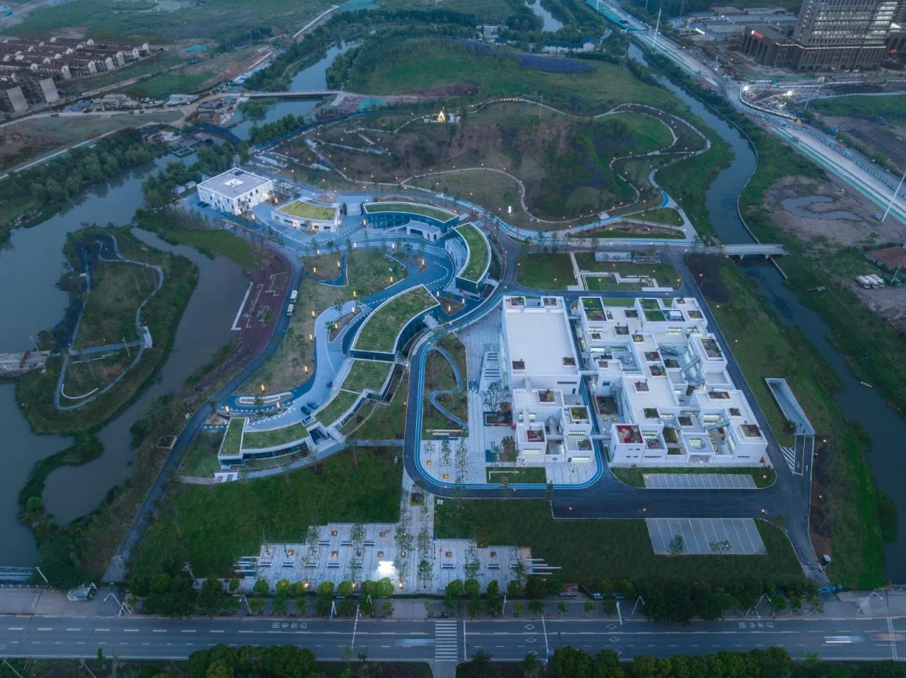 BIM Architecture | Wuhan Sponge Park Study+Visitor Center/UAO Ruituo Design