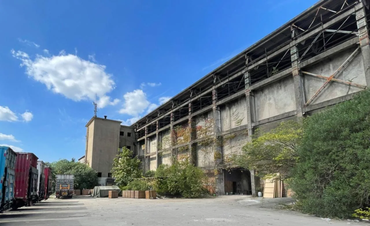 BIM Architecture | Ark: Design Proposal for the Renovation of the Ten Thousand Meter Warehouse at Shanghai Zhangjiang Cement Plant/MAD