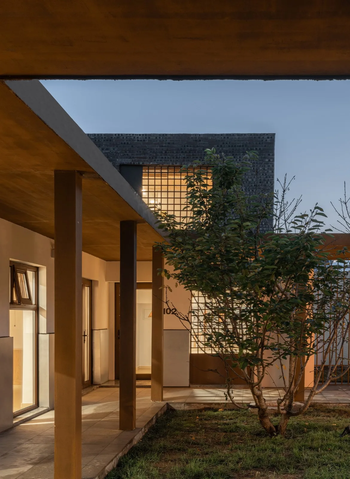 BIM Architecture | Madness is a Gift of Reason: Banquanzhiye Homestay and Campsite/Large Building