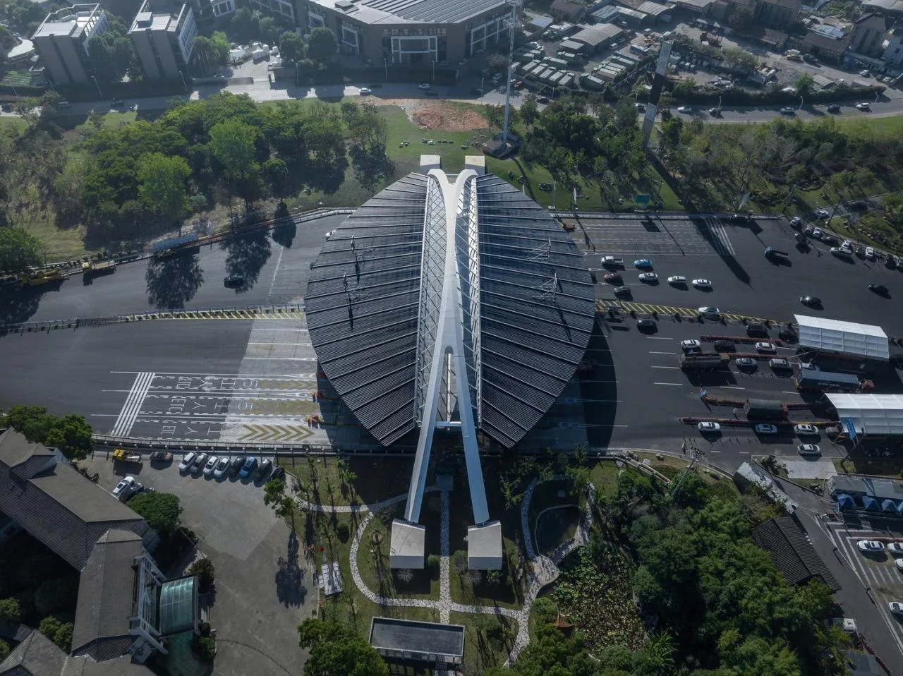 BIM Architecture | Hangzhou Ningbo Expressway Shaoxing Toll Station/Ren Tian Architecture