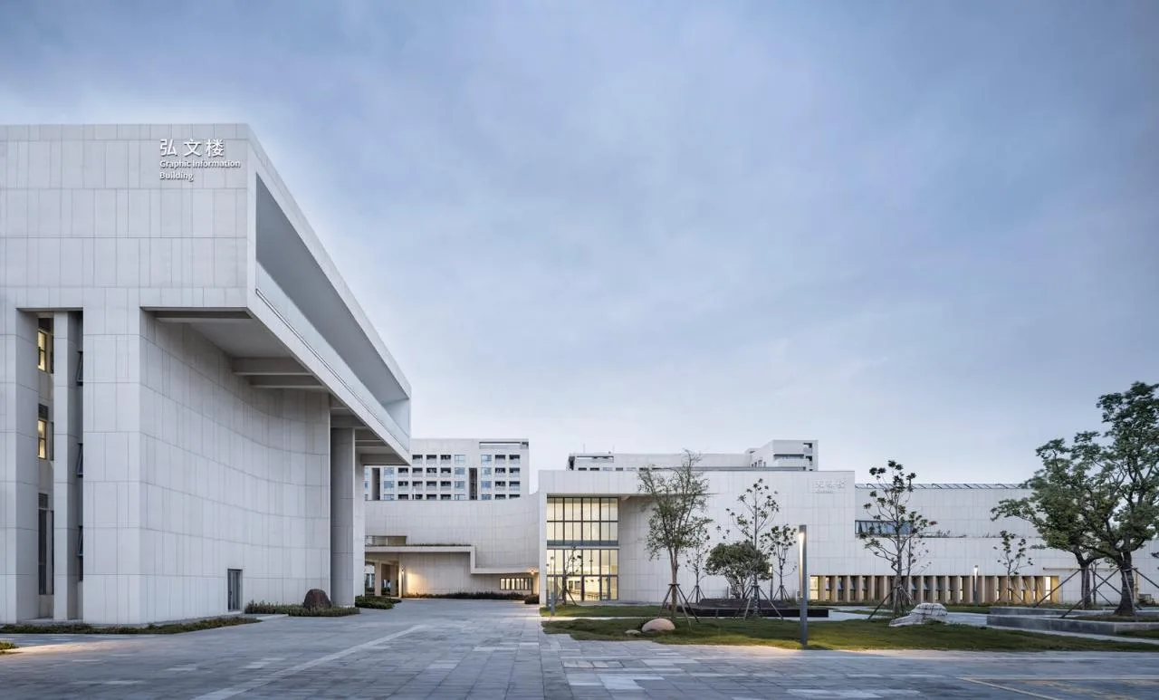 BIM Architecture | Jiangsu Jingjiang Senior High School New Campus/Rong Chaohui Studio