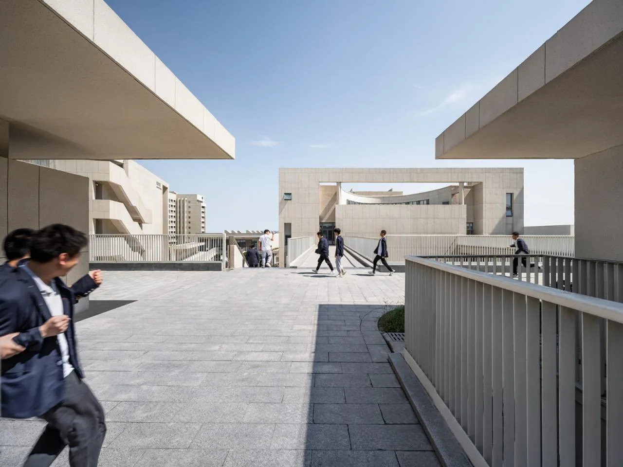 BIM Architecture | Jiangsu Jingjiang Senior High School New Campus/Rong Chaohui Studio