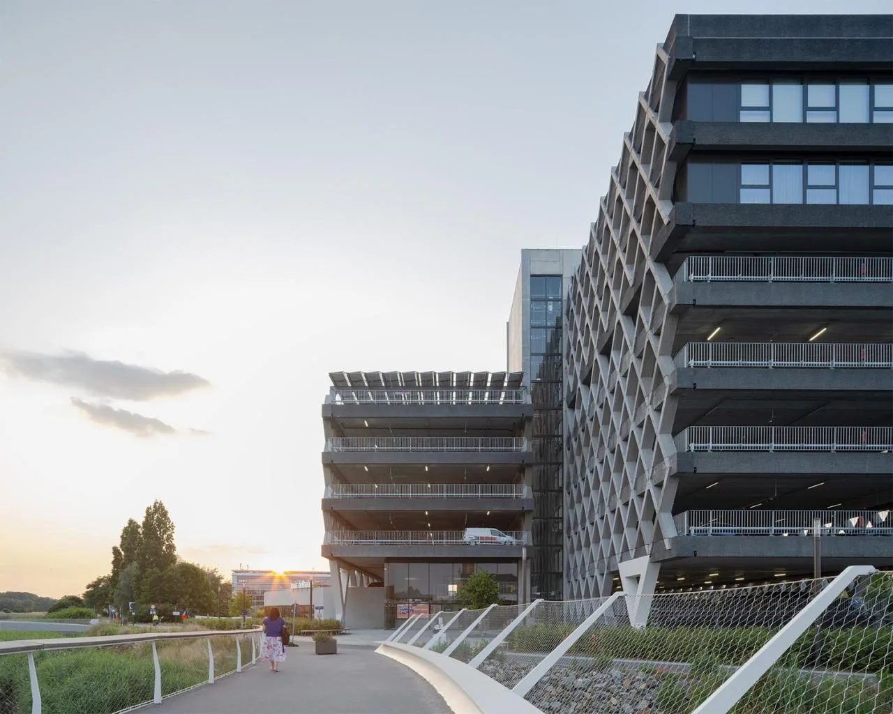 BIM Architecture | Easestip Transportation Center/Archipelago+POLO