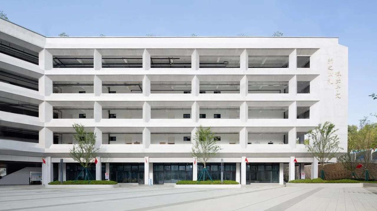 BIM architecture | Growing freely like organic life: Guanshanhu District No.8 Middle School, Guiyang