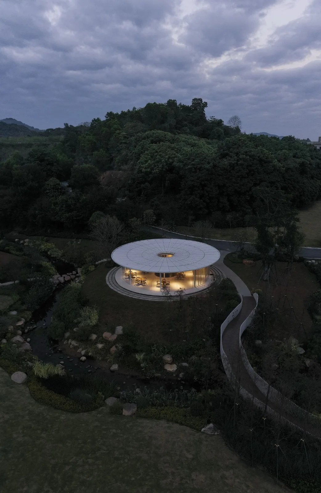 BIM Architecture | Multi level 'Lightness': Huangma Rural Revitalization Workstation and Rural Reception Room/Three dimensional Architecture