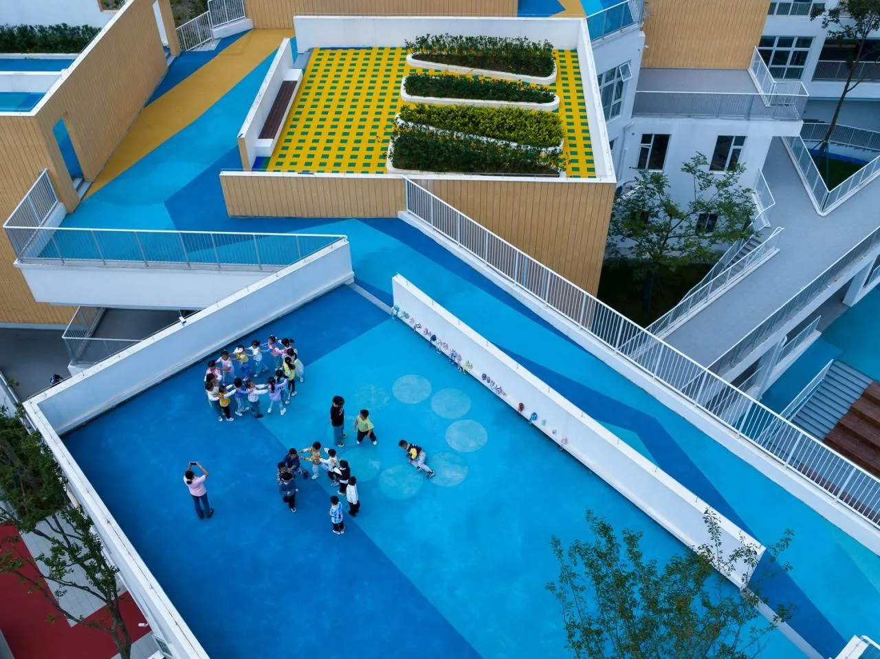 BIM Architecture | Hill Garden Tour: Guiyang Guanshanhu District Sixth Kindergarten Second Branch/Baitao Architecture