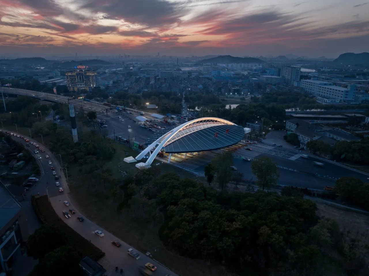 BIM Architecture | Hangzhou Ningbo Expressway Shaoxing Toll Station/Ren Tian Architecture