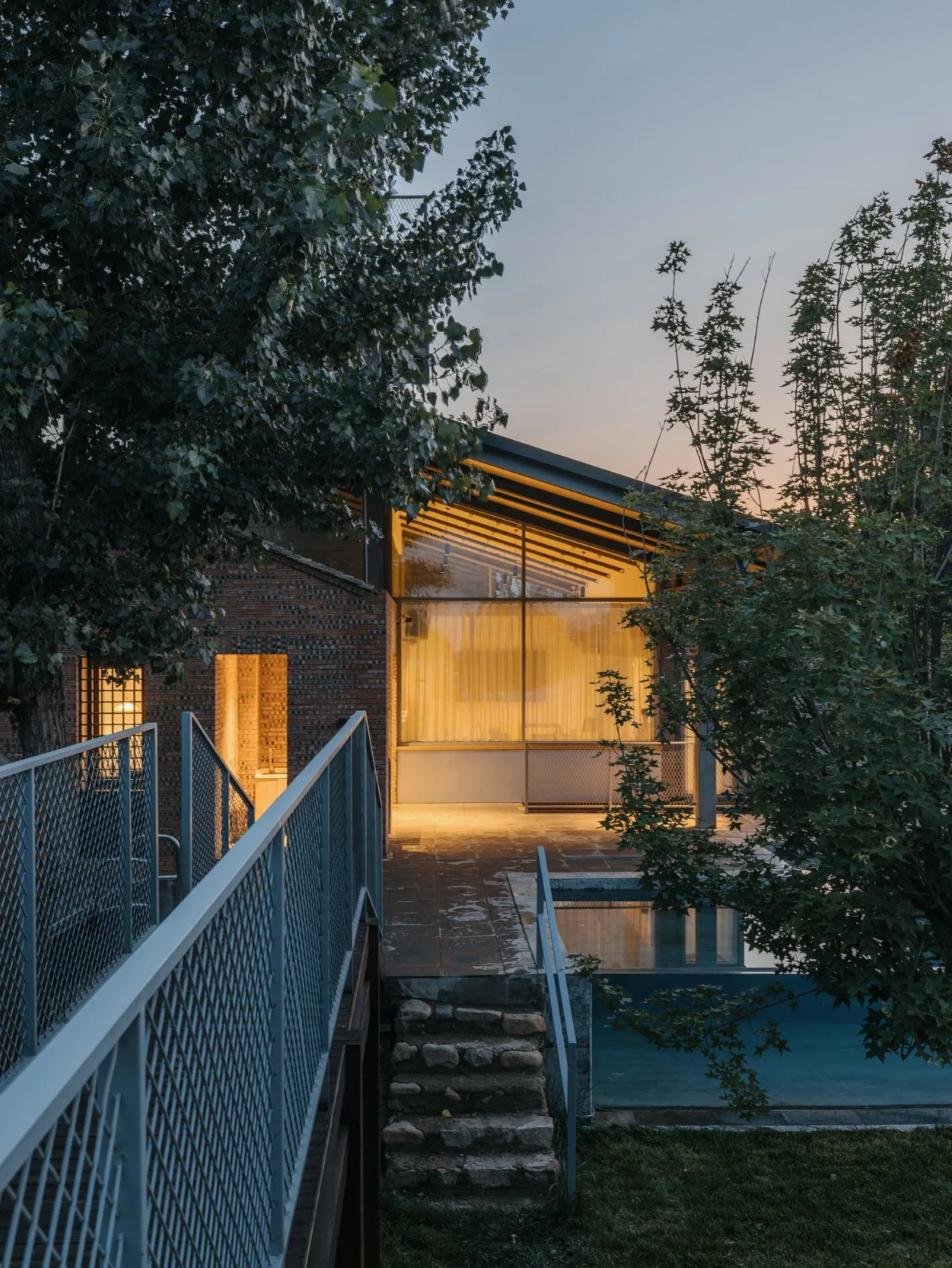 BIM Architecture | Madness is a Gift of Reason: Banquanzhiye Homestay and Campsite/Large Building