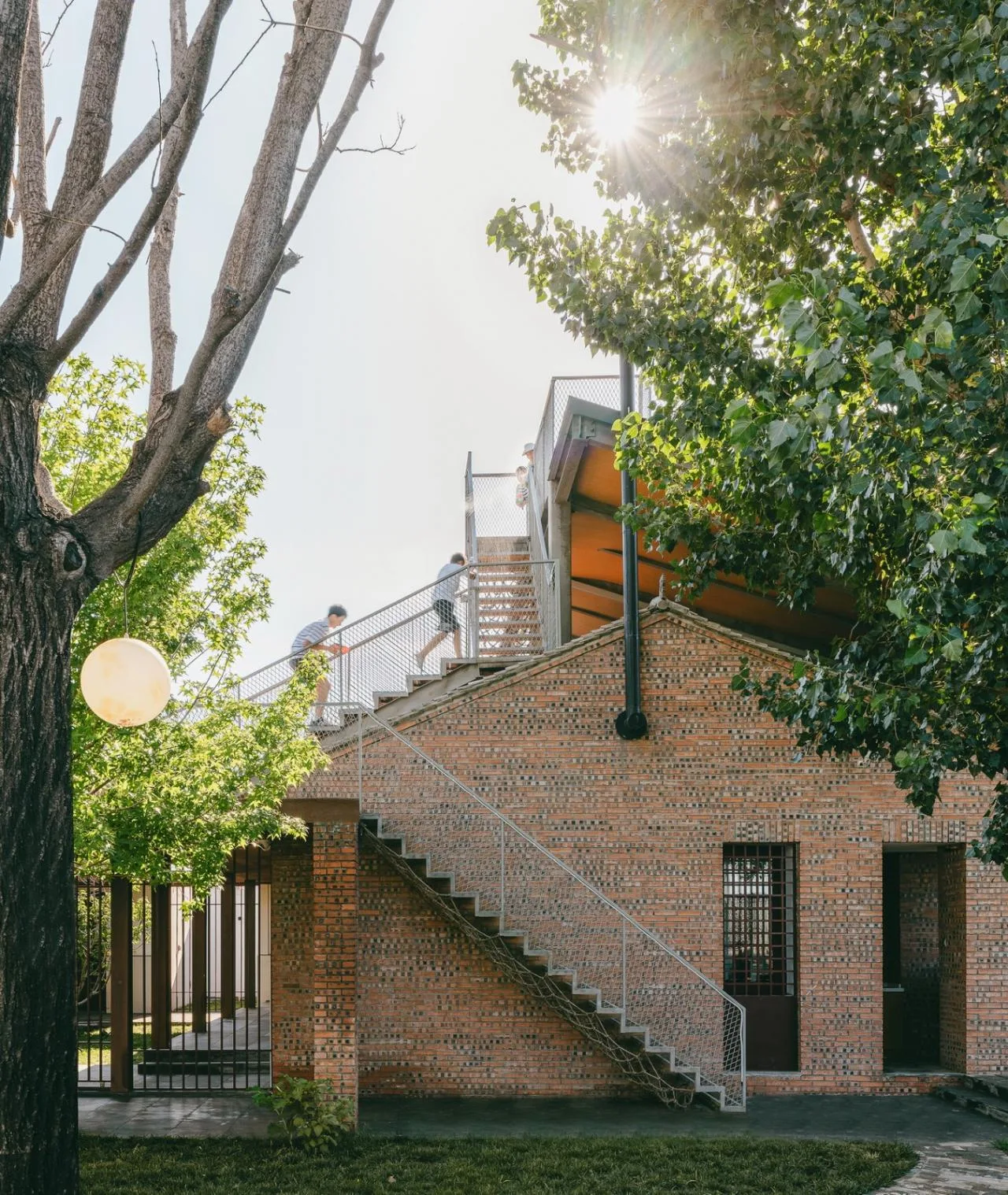 BIM Architecture | Madness is a Gift of Reason: Banquanzhiye Homestay and Campsite/Large Building