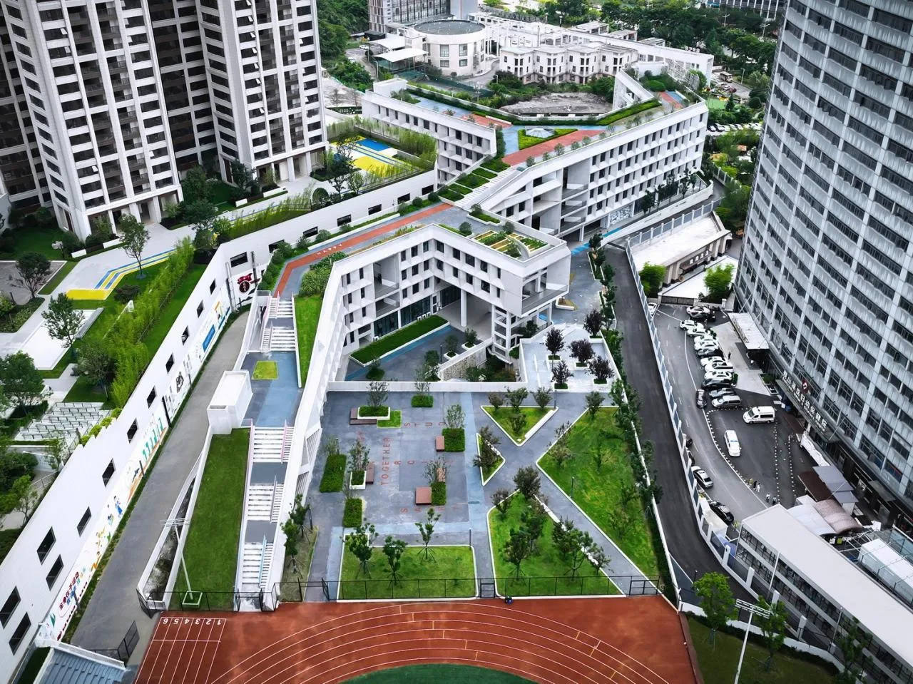 BIM architecture | Growing freely like organic life: Guanshanhu District No.8 Middle School, Guiyang