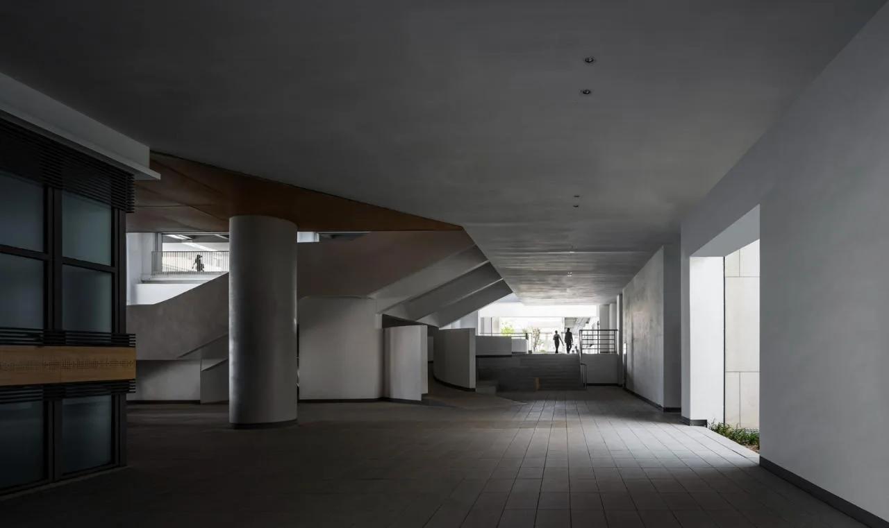 BIM Architecture | Jiangsu Jingjiang Senior High School New Campus/Rong Chaohui Studio