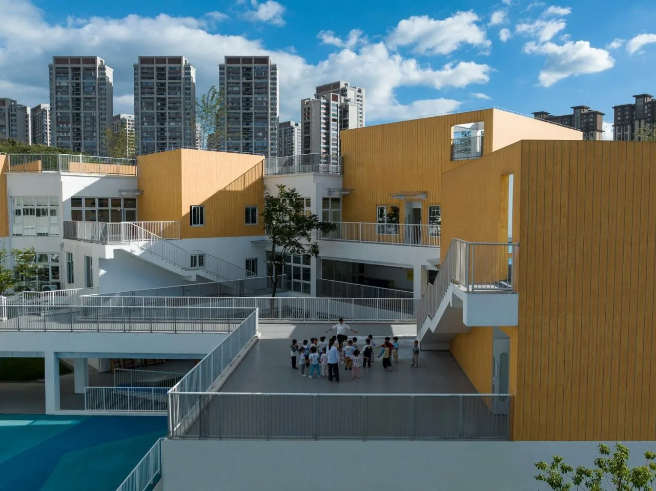BIM Architecture | Hill Garden Tour: Guiyang Guanshanhu District Sixth Kindergarten Second Branch/Baitao Architecture