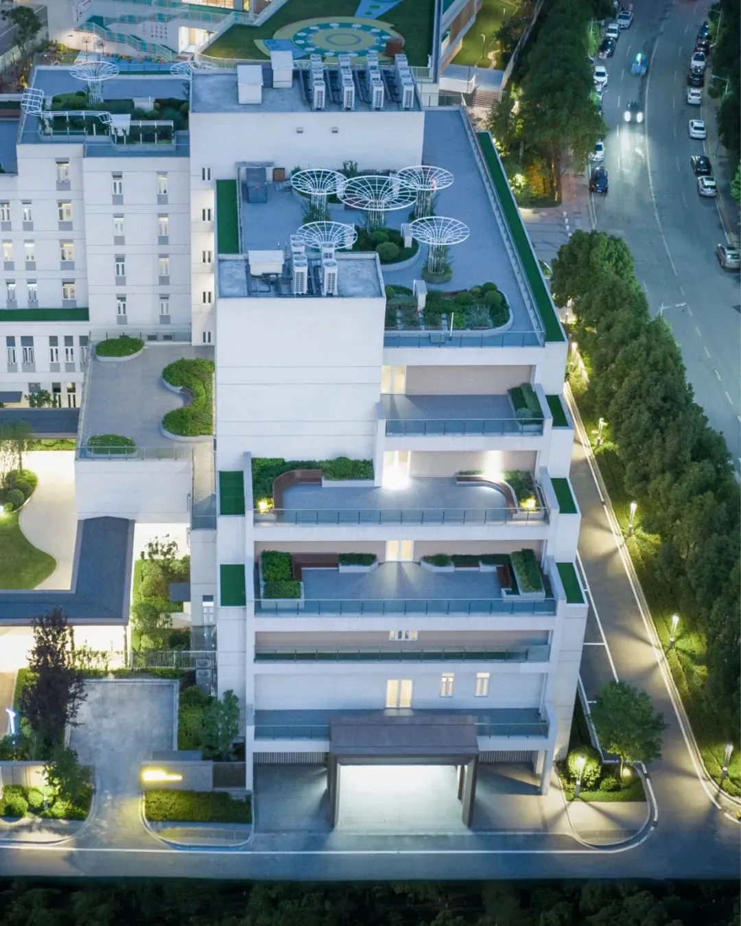 BIM Architecture | Interaction between Multi story Elderly Care Centers and External Environment - Boyuan Elderly Care Center/UUA