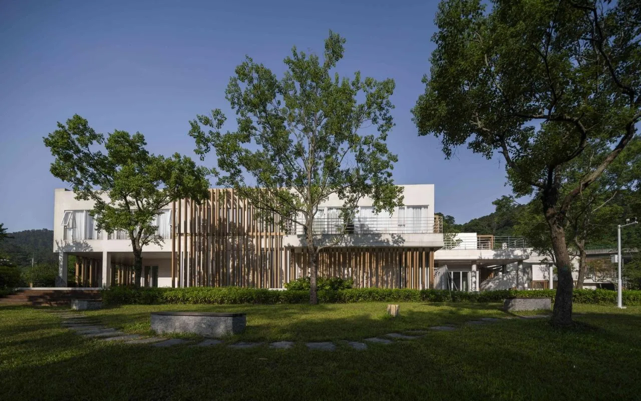 BIM Architecture | Multi level 'Lightness': Huangma Rural Revitalization Workstation and Rural Reception Room/Three dimensional Architecture