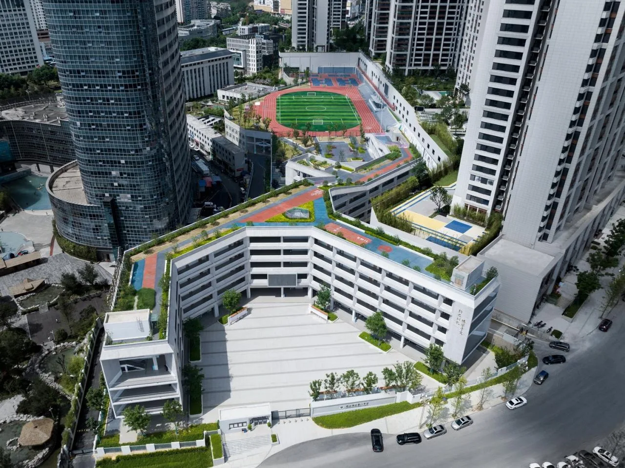BIM architecture | Growing freely like organic life: Guanshanhu District No.8 Middle School, Guiyang