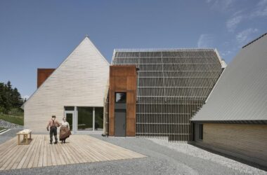 Highland Village Commentary Center by Abbott Brown Architects | BIM Architecture Insights-BIM WORLD
