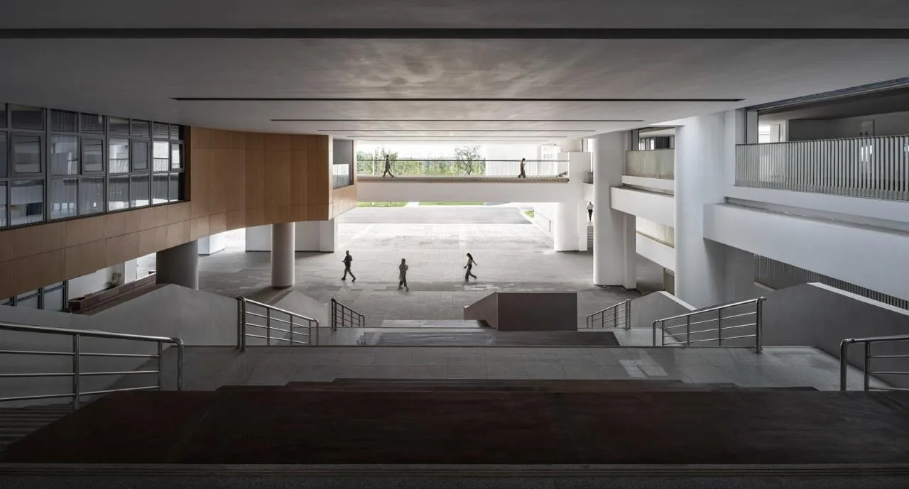 BIM Architecture | Jiangsu Jingjiang Senior High School New Campus/Rong Chaohui Studio