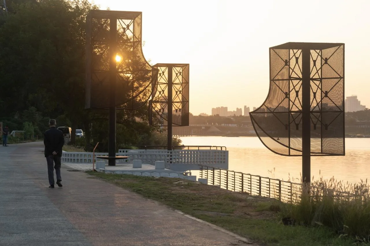 BIM Architecture | 'Wind Rises' Installation, Jingshi Guang River Embankment Renovation/School of Building and Planning, Huazhong University of Science and Technology+Qing · Weishe Studio