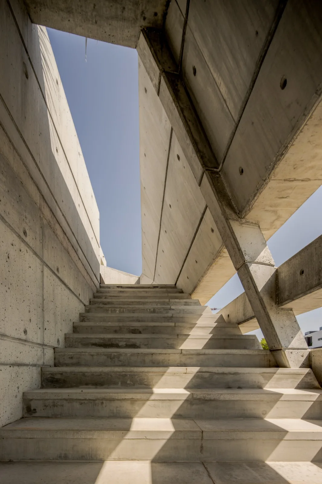 BIM Architecture | Quinta do Rei Residential / Contaminate Architects