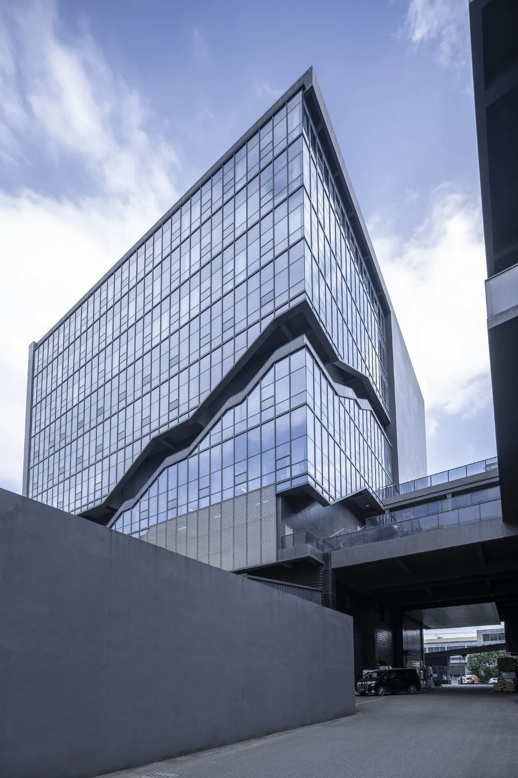 BIM Architecture | Taizhou Jufeng Locomotive Headquarters/Suzhi Architecture