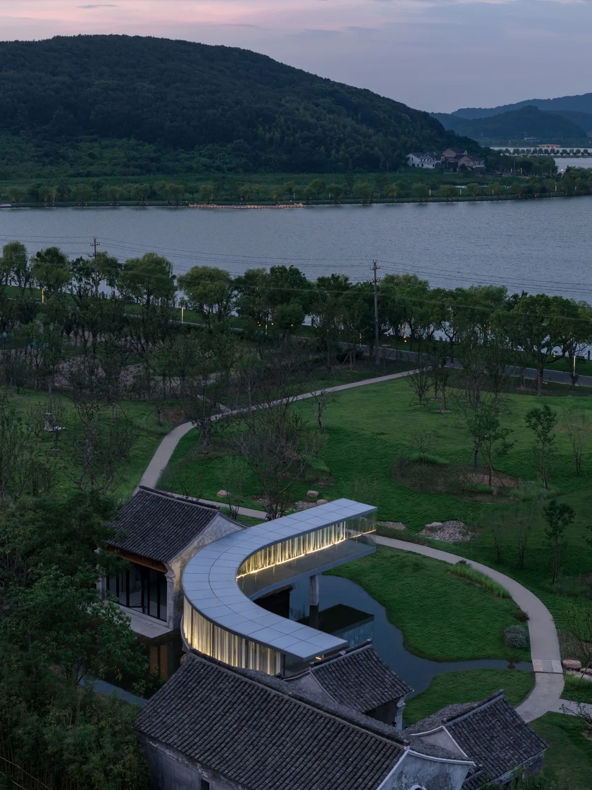 BIM Architecture | Nanbei Lake Lakeside Tea Room/Ten Domain Architecture