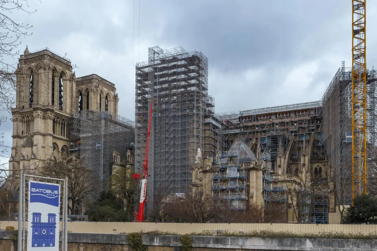 BIM Architecture | The wooden roof of Notre Dame Cathedral in Paris is planned to reopen next year!
