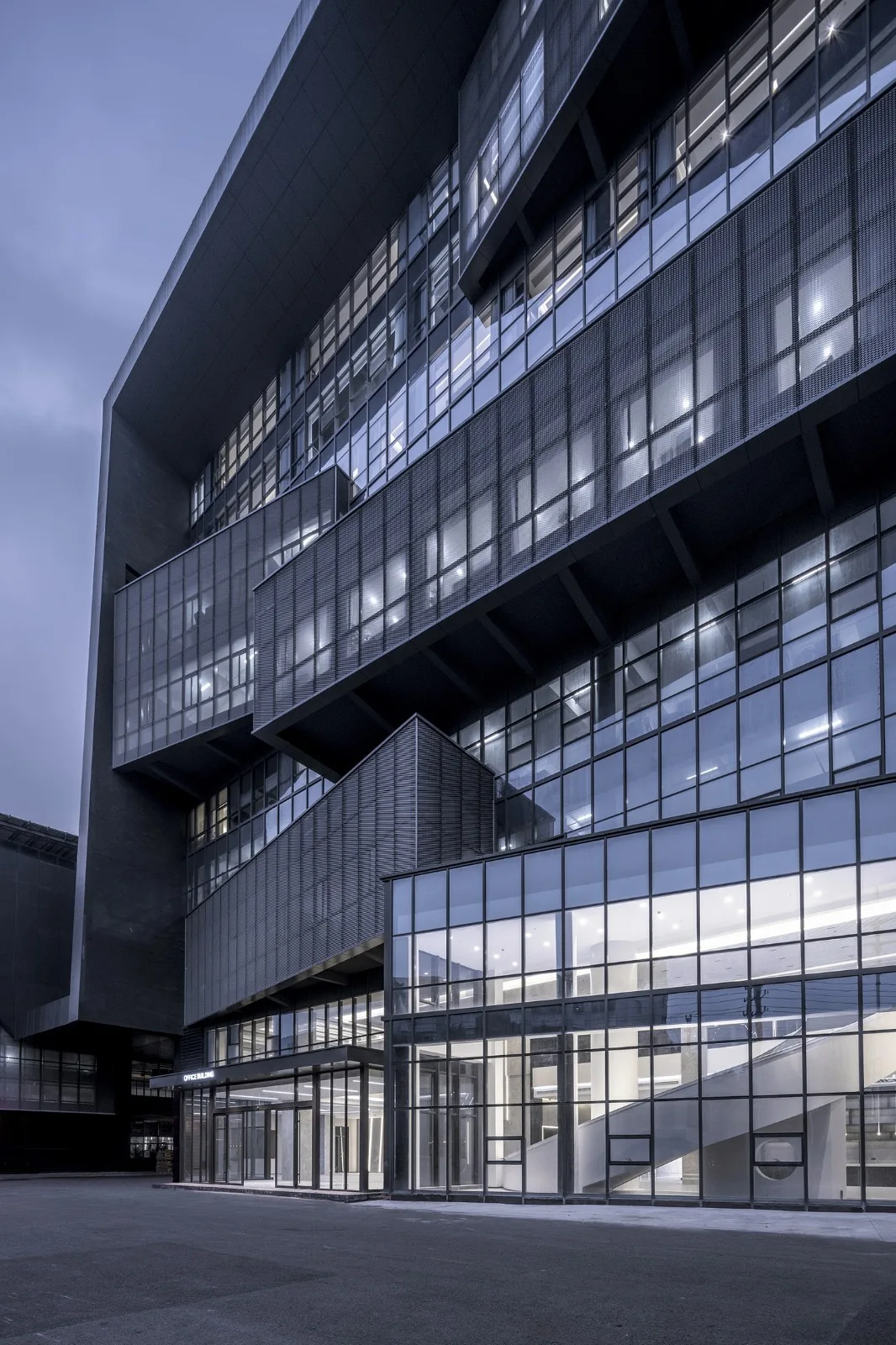 BIM Architecture | Taizhou Jufeng Locomotive Headquarters/Suzhi Architecture
