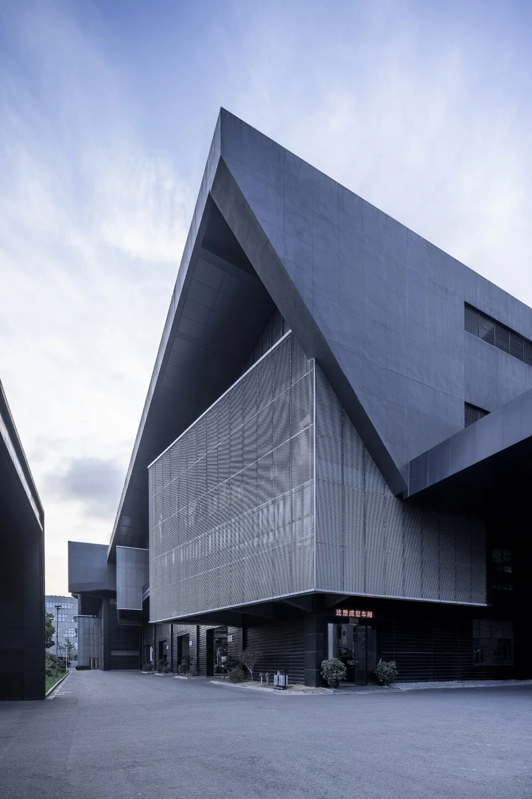 BIM Architecture | Taizhou Jufeng Locomotive Headquarters/Suzhi Architecture