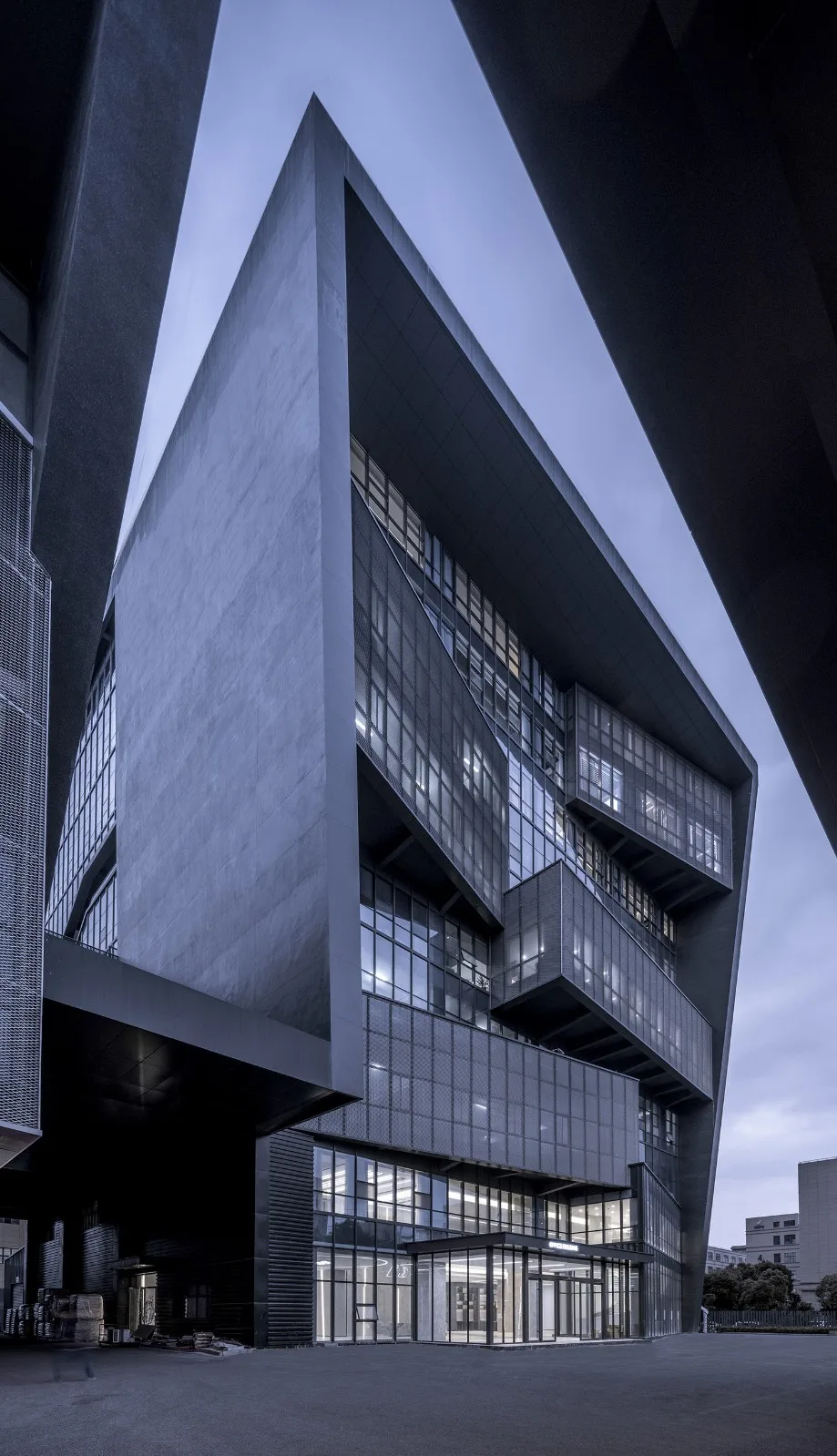 BIM Architecture | Taizhou Jufeng Locomotive Headquarters/Suzhi Architecture