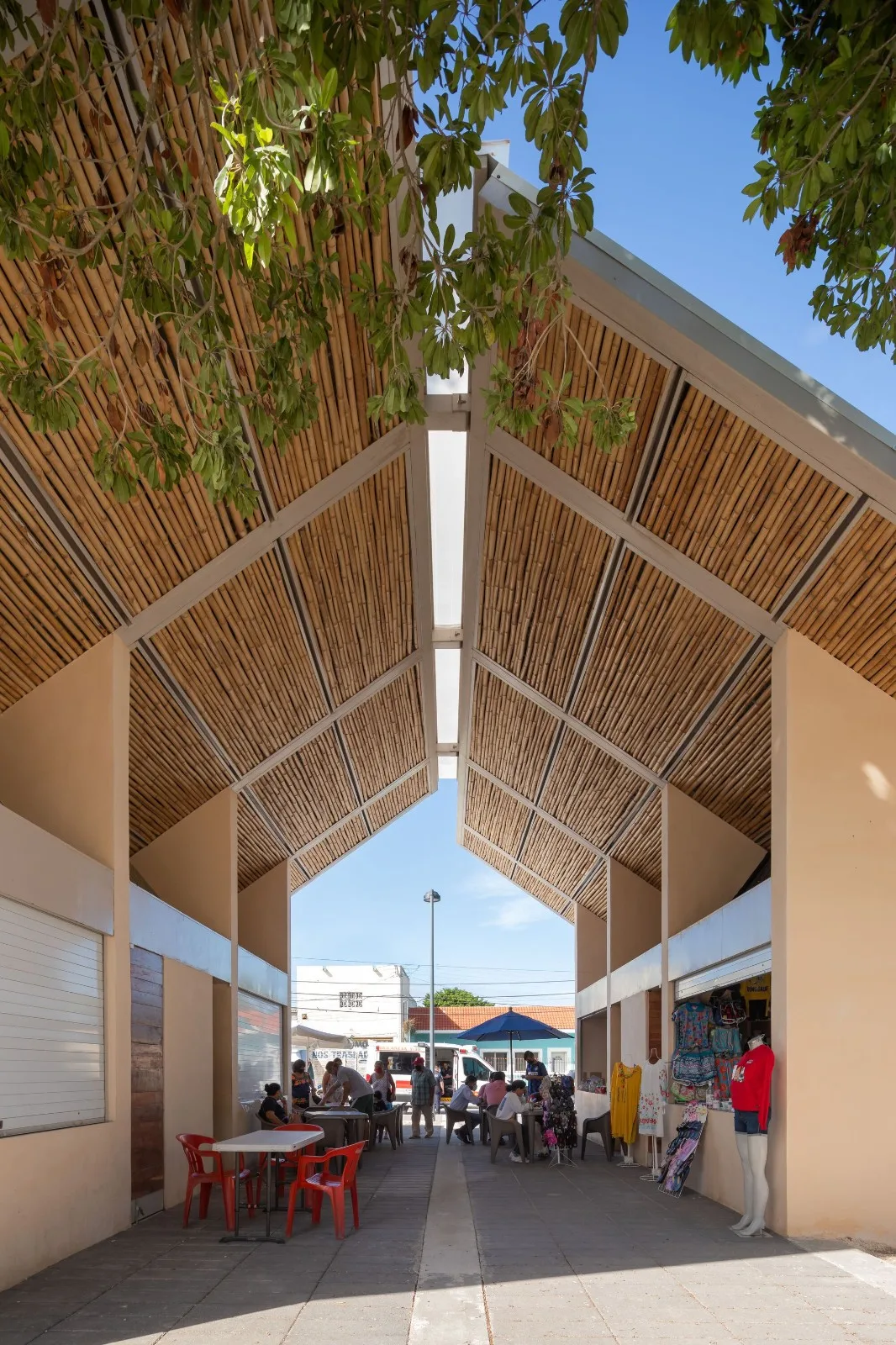 BIM Architecture | Shaded Space, Stand for Cooling: Chicxulub Square/Estudio MMX