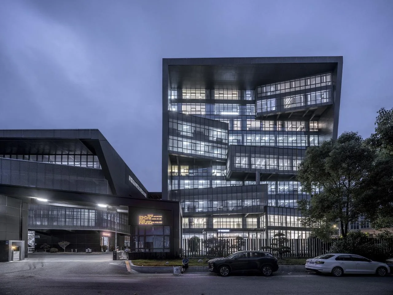 BIM Architecture | Taizhou Jufeng Locomotive Headquarters/Suzhi Architecture