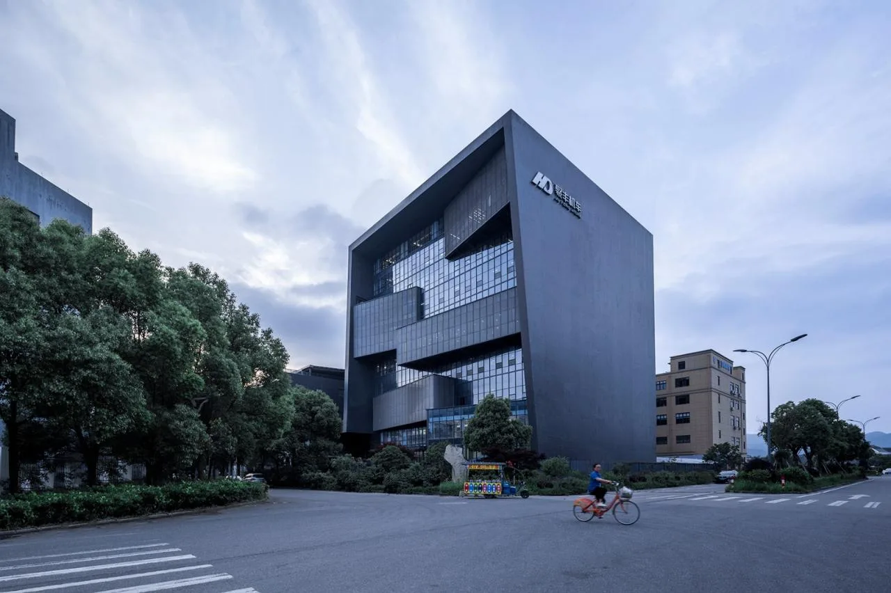 BIM Architecture | Taizhou Jufeng Locomotive Headquarters/Suzhi Architecture