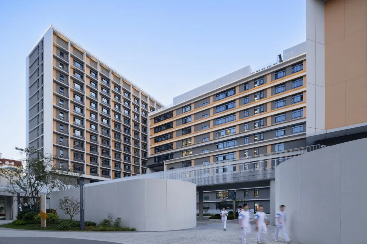BIM Architecture | Renovation and Expansion of Xi'an High tech No.1 Middle School (High School Division)/Qu Peiqing Studio of China Northwest Architectural Design and Research Institute
