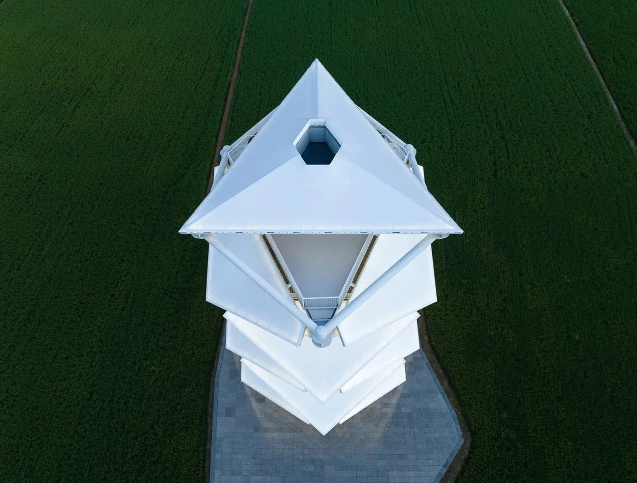 BIM Architecture | Lighthouse on Rice Fields/Lin Zaiguo Studio of China Electric Power Construction East China Institute