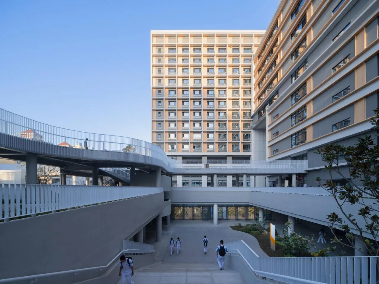 BIM Architecture | Renovation and Expansion of Xi'an High tech No.1 Middle School (High School Division)/Qu Peiqing Studio of China Northwest Architectural Design and Research Institute