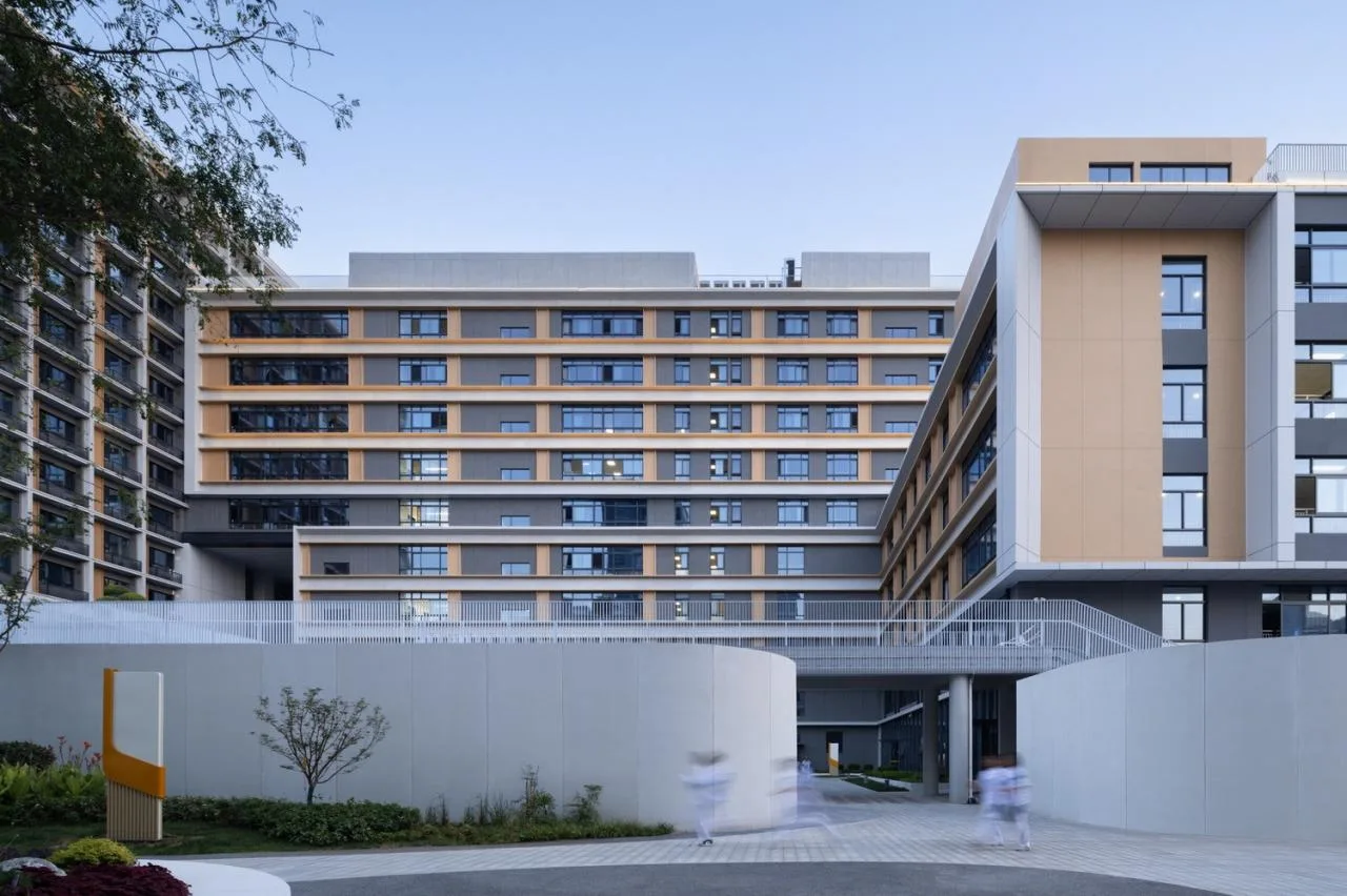 BIM Architecture | Renovation and Expansion of Xi'an High tech No.1 Middle School (High School Division)/Qu Peiqing Studio of China Northwest Architectural Design and Research Institute