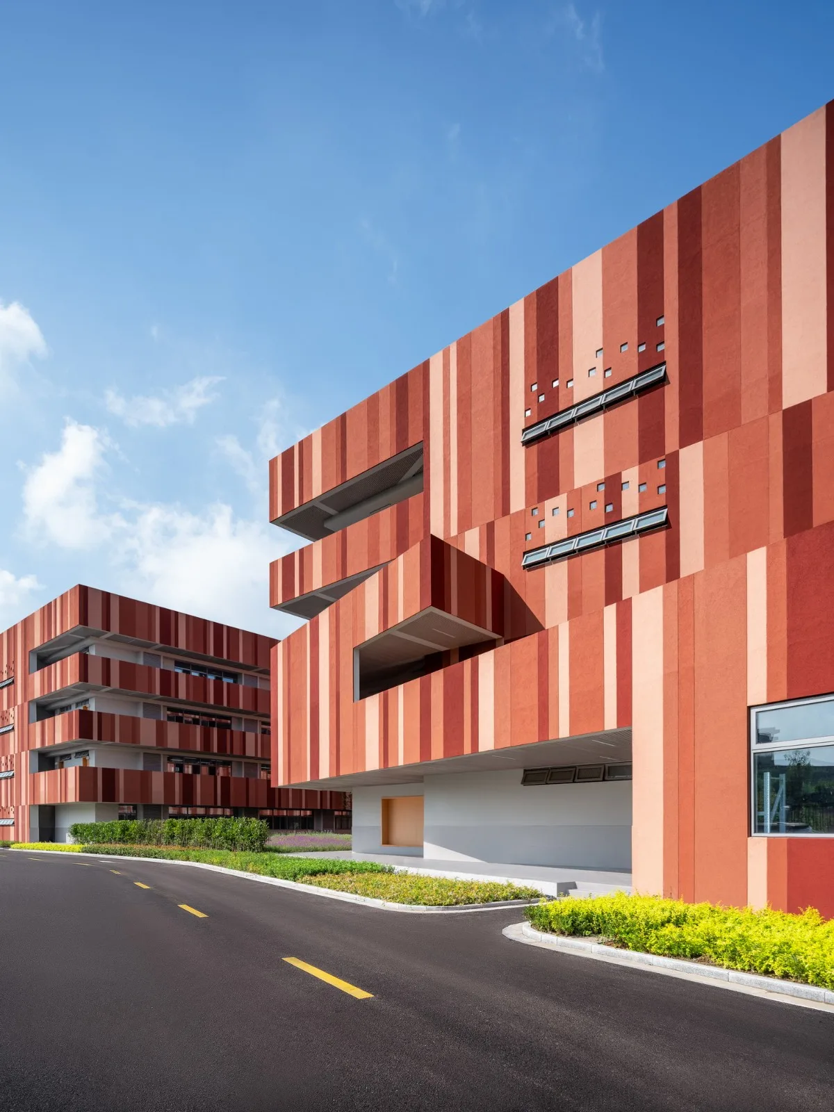 BIM Architecture | Fengpu Elementary School Campus of Fengxian District Education College Affiliated Experimental Primary School/No Sample Architecture Studio